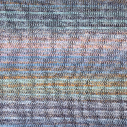 Textured fabric with multicolored horizontal stripes